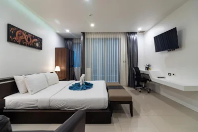 Studio — Private apartment at Emerald Terrace